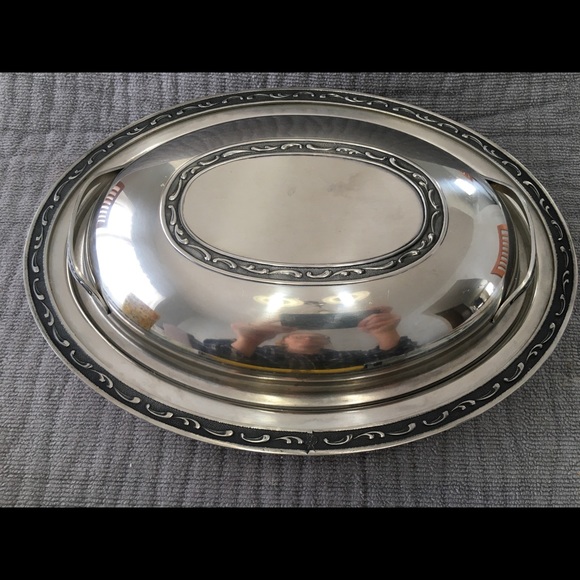 Oneida 18/8 Stainless Double Vegetable Bowl